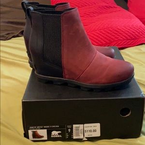 Joan of Arctic Wedge ll Chelsea